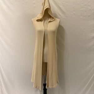Vocal Cream Knit Hooded Lightweight Vest